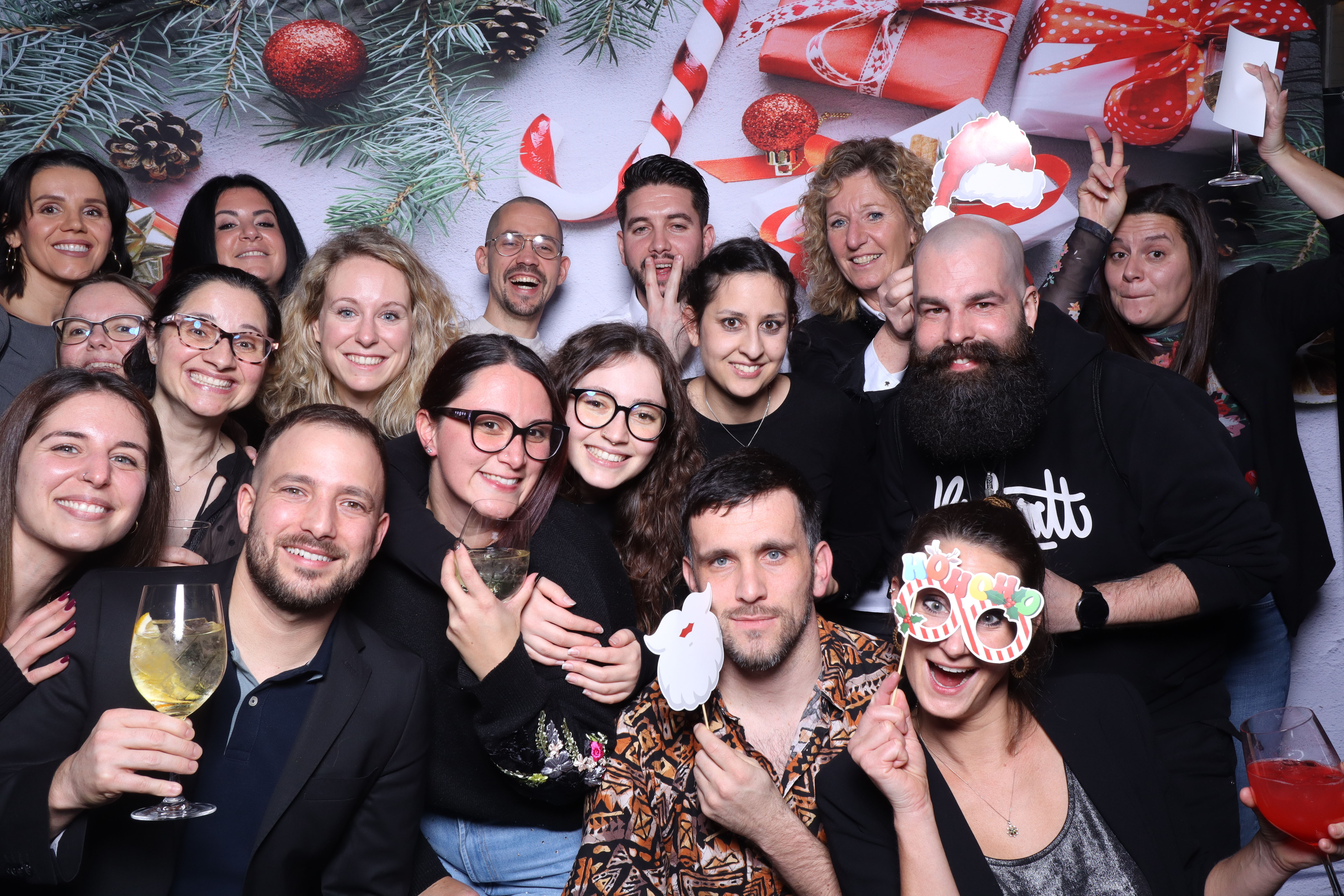 Gäste vor der Photobooth